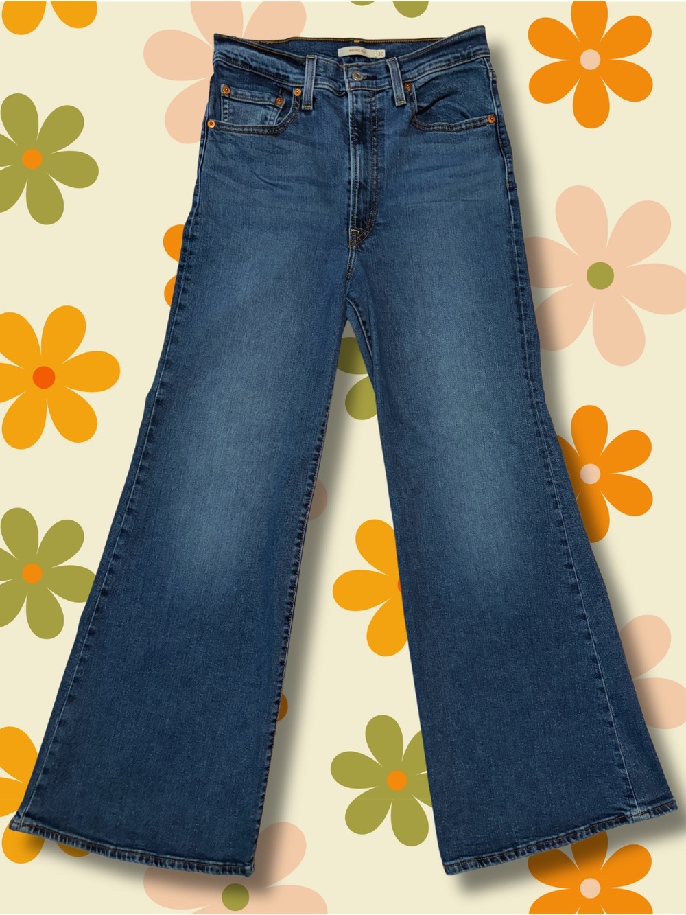 Levi’s Ribcage Bell Bottom Jeans | High-Rise Leg-Lengthening Flare | Sz 30